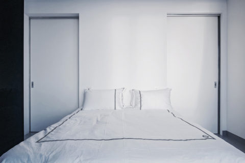 דלתות הזזה זכוכית