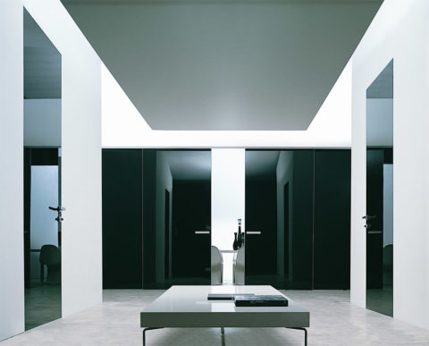 דלת הזזה זכוכית