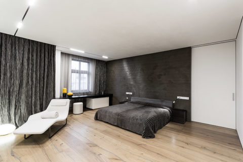 דלתות הזזה זכוכית