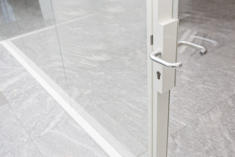 טיפים לבחירת דלתות פנים לבית 