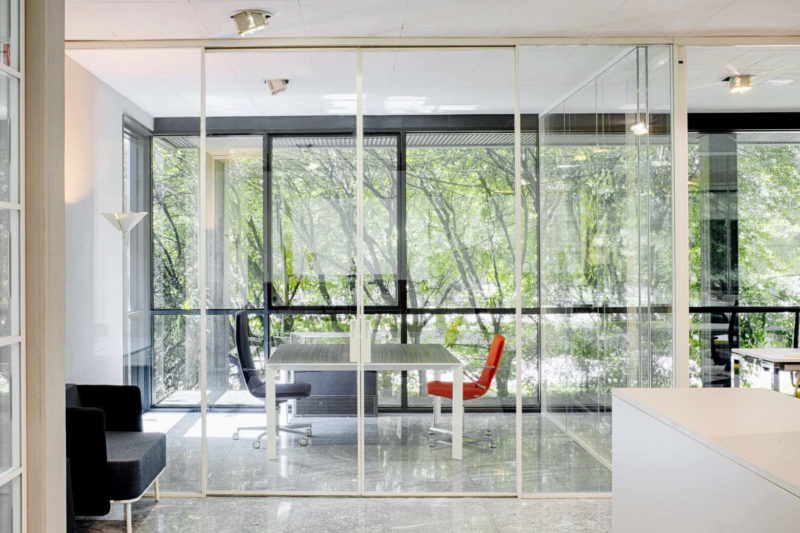 מחיצות זכוכית למשרד ETRA