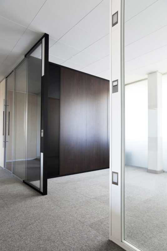 מחיצות זכוכית למשרדים STATO